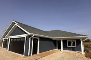 552 Raybern Ct, Random Lake, WI 53075 - Photo 1