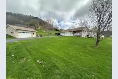 100  Cactus Dr, Chaseburg, WI 54621 - Photo 1