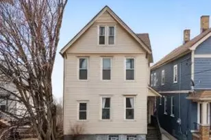 1932 N Warren Ave, Milwaukee, WI 53202 - Photo 1