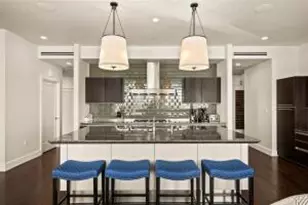 825 N Prospect Ave, Milwaukee, WI 53202 - Photo 1