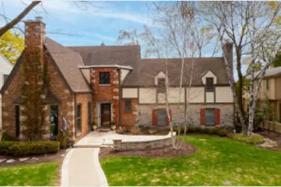 633 E Lake View Ave, Whitefish Bay, WI 53217 - Photo 1