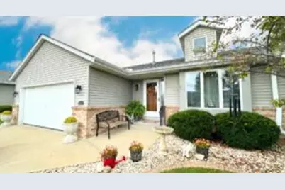 1643  Nature Trl, Hartford, WI 53027 - Photo 1