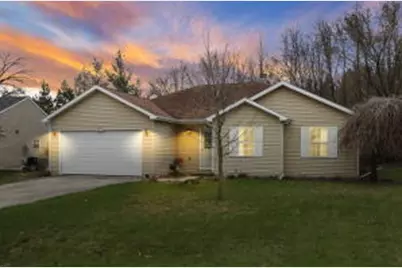 956  Williams St, Walworth, WI 53184 - Photo 1