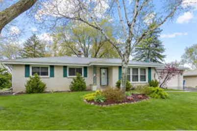 510 E Laverne Dr, Oak Creek, WI 53154 - Photo 1