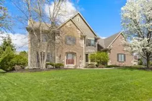 1828 Glenn Spring Ct, Oconomowoc, WI 53066 - Photo 1