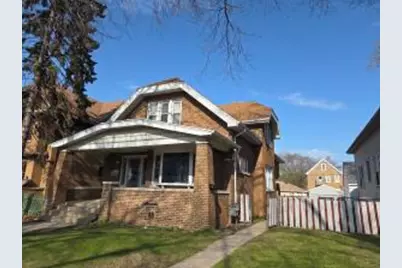 3024 S 9th St #3024-A, Milwaukee, WI 53215 - Photo 1