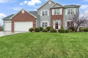 504 Acacia Dr, Saukville, WI 53024 - Photo 1