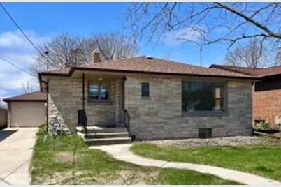 2318  Lincoln Ave, Two Rivers, WI 54241 - Photo 1