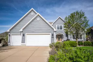 2704 Kettle Ridge, West Bend, WI 53090 - Photo 1