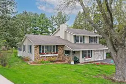 215  Estate Ct, Elkhorn, WI 53121 - Photo 1