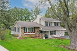 215 Estate Ct, Elkhorn, WI 53121 - Photo 1