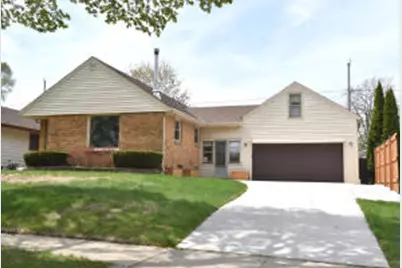 2559 S 82nd St, West Allis, WI 53219 - Photo 1