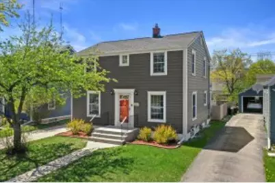 4747 N Marlborough Dr, Whitefish Bay, WI 53211 - Photo 1