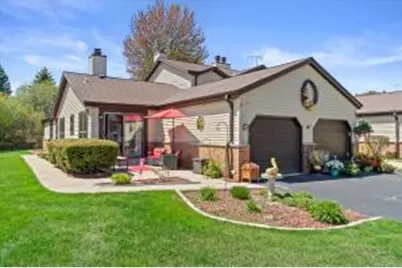 8251 S Legend Dr, Franklin, WI 53132 - Photo 1