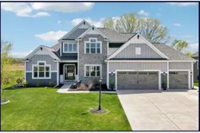 N3W27755  Cloverland Ln, Pewaukee, WI 53188 - Photo 1