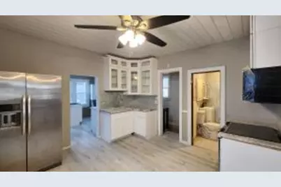 2911 N Newhall St, Milwaukee, WI 53211 - Photo 1