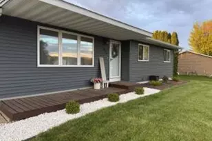 734 Rays Pl, West Salem, WI 54669 - Photo 1