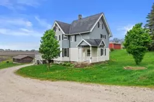 N47W26699 Lynndale Rd, Pewaukee, WI 53072 - Photo 1