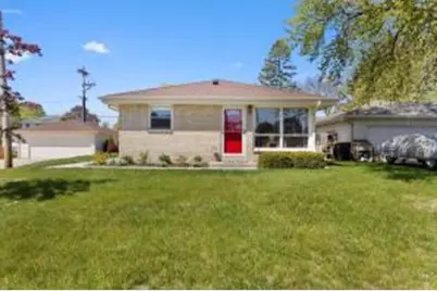 4249 N 99th St, Wauwatosa, WI 53222 - Photo 1