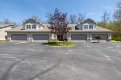 572  Cedar Bluffs Way, Slinger, WI 53086 - Photo 1