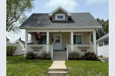 1228 N 18th St, Manitowoc, WI 54220 - Photo 1