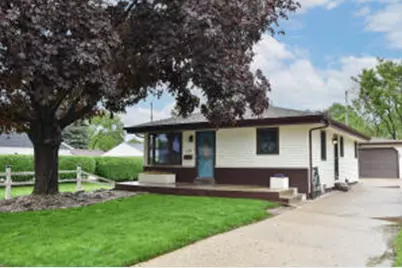 1006 S 91st St, West Allis, WI 53214 - Photo 1