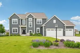 8975 W Eagle Ct, Mequon, WI 53097 - Photo 1