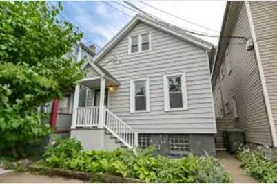 1315 E Kane Pl, Milwaukee, WI 53202 - Photo 1