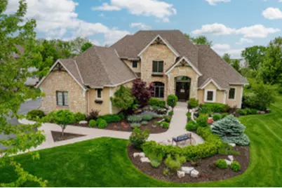 N39W23802  Broken Hill Cir, Pewaukee, WI 53072 - Photo 1