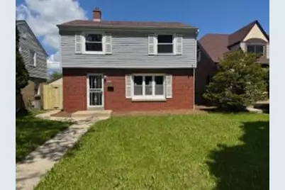 2254 W Roosevelt Dr, Milwaukee, WI 53209 - Photo 1