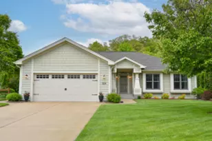 504 Sand Dr, West Bend, WI 53095 - Photo 1