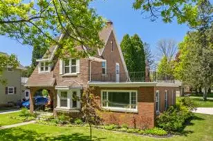 605 E Riverside Dr, Kohler, WI 53044 - Photo 1