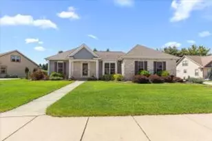 2834 Gateway Ave, Hartford, WI 53027 - Photo 1