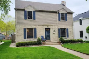 5418 N Shoreland Ave, Whitefish Bay, WI 53217 - Photo 1