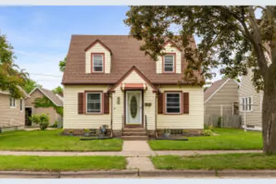 1625  Travis St, La Crosse, WI 54601 - Photo 1