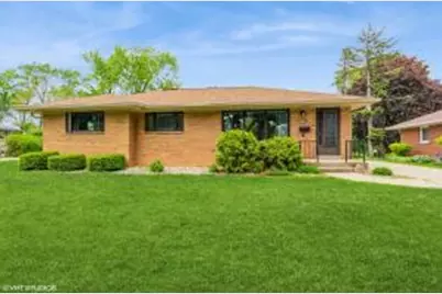 2590 S 91st St, West Allis, WI 53227 - Photo 1