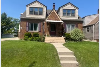 3577 S 19th St, Milwaukee, WI 53221 - Photo 1