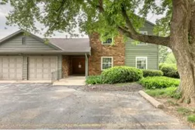 735 S Imperial Dr, Hartland, WI 53029 - Photo 1