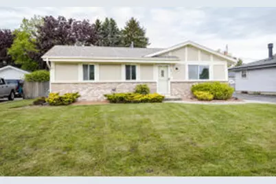 6918  Revere Rd, Racine, WI 53402 - Photo 1