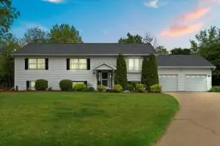 207 Christie Ct, Twin Lakes, WI 53181 - Photo 1