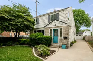 5160 N Idlewild Ave, Whitefish Bay, WI 53217 - Photo 1