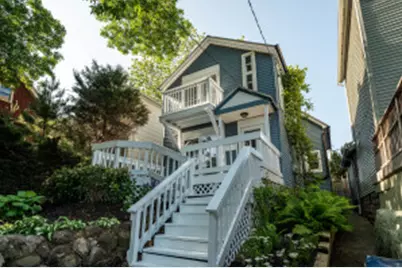 925 E Hamilton St, Milwaukee, WI 53202 - Photo 1