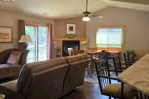 18600 Brookfield Lake Dr, Brookfield, WI 53045 - Photo 1