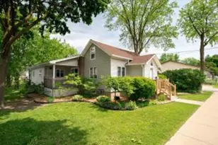 312 E Decker St, Viroqua, WI 54665 - Photo 1