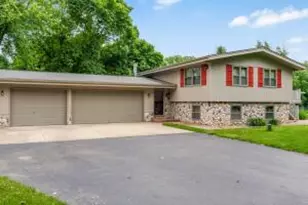 N9570 Sunset Dr, Troy, WI 53120 - Photo 1