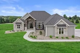 W273N6581 Batterjohn Dr, Lisbon, WI 53089 - Photo 1