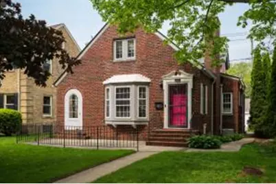 4849 N Newhall St, Whitefish Bay, WI 53217 - Photo 1