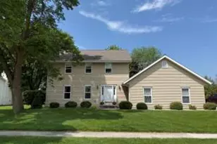 3511 Barkwood Ln, Manitowoc, WI 54220 - Photo 1