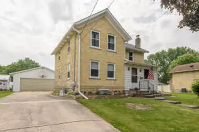 1303 S 9th St, Watertown, WI 53094 - Photo 1