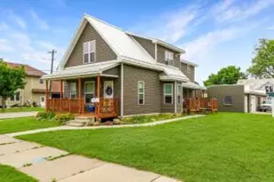 1552 Loomis St, La Crosse, WI 54603 - Photo 1